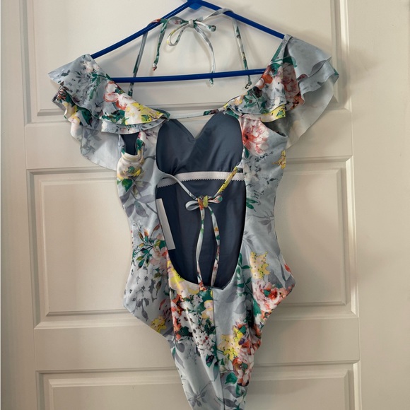 Becca One-Piece Floral Swimsuit Size Small - Picture 5 of 8